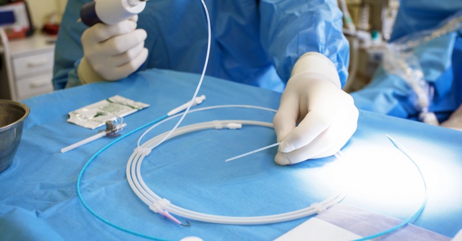 Zabieg klejenia żył